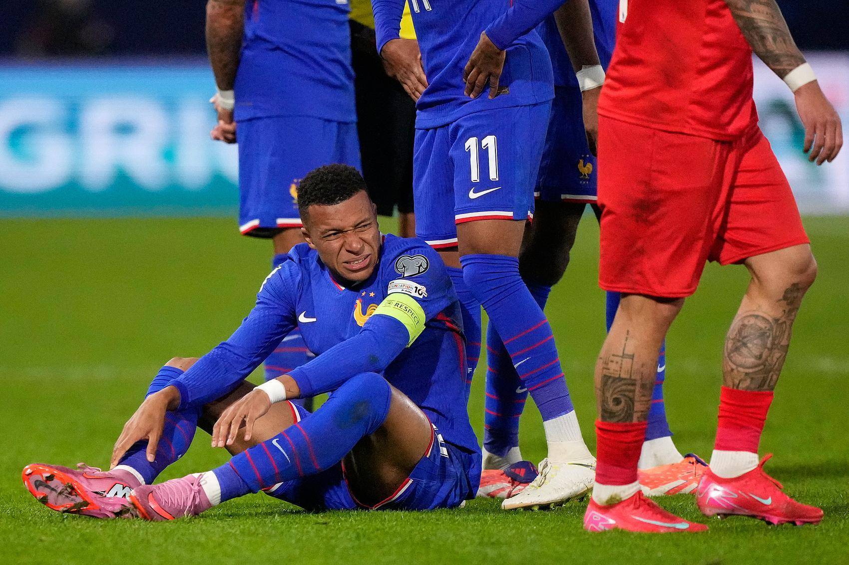 继登贝莱和亚马尔之后，姆巴佩为何也在世预赛受伤？丨记者观察