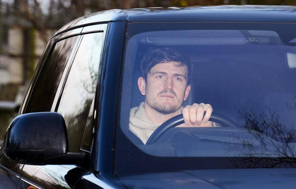 马奎尔考虑离开曼联去意甲，最早冬窗走人！滕哈格首签找卡里克确定未来